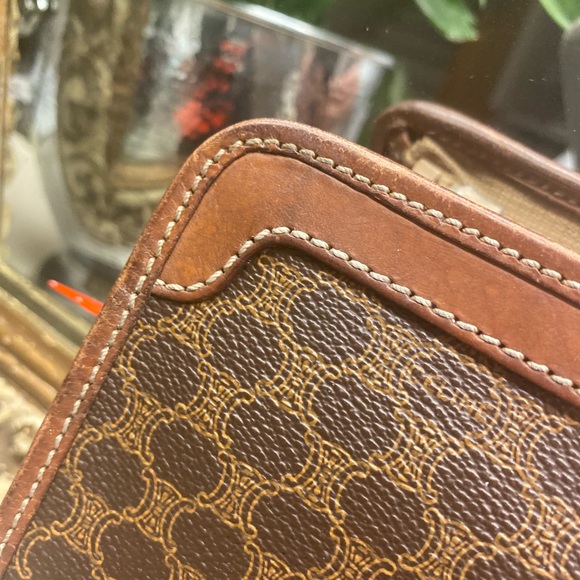 SOLD—Celine Triomphe Vintage Canvas Monogram Macadam Leather Clutch Cosmetic - Picture 11 of 16
